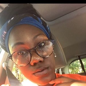 Meet your Posher, Tiku